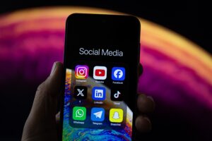 Tiktok, pinterest, meta